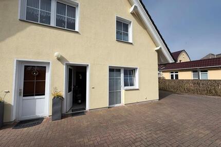 730 € warm - 2 Zimmer Wohnung in Kühlungsborn Für 2 Personen