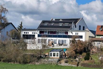 1 Familienhaus mit Pool, - 750.000,00&nbsp;EUR Kaufpreis, ca.&nbsp; 260,00&nbsp;m&sup2; in Neumarkt in der Oberpfalz (PLZ: 92318) Altenhof