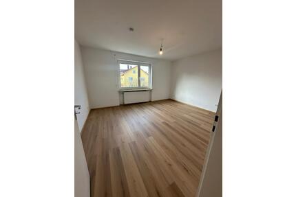 Großzügige Wohnung in Innenstadtnähe: für Singles oder Pärchen! - Rastatt