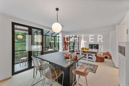 Haus zum Kaufen in Stuttgart 989.000,00 € 313 m²