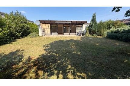 Ebenerdiger Bungalow: 5 Zimmer, Garten – Wohnen & Arbeiten - Wolfsburg Detmerode