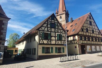 Mehrfamilienhaus mit Gewerbeeinheit - Fürth Atzenhof