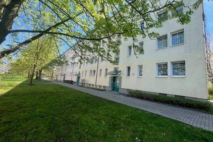 Charmante 3-Zimmer-Wohnung mit Balkon in Zwickau, Eckersbach