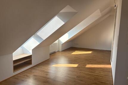 4 Raum Dachgeschosswohnung zu vermieten - Erfurt Daberstedt