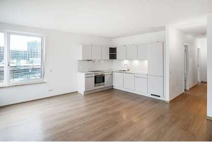 Wohnung zum Mieten in Berlin 1.900,00 € 83 m²
