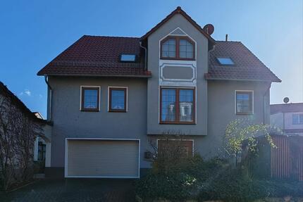 Exklusives Wohnen in Bad Lausick – möbliertes Haus mit Kamin,