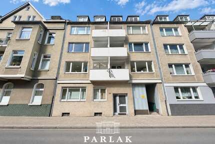 Haus zum Kaufen in Düsseldorf 1.390.000,00 € 482 m²