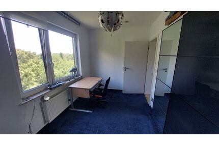 Provisionsfrei* Sanierte 3-Zimmer-Wohnung m. großem Balkon & Garage in Frankfurt Oberrad *NEUER PREIS* - Frankfurt am Main