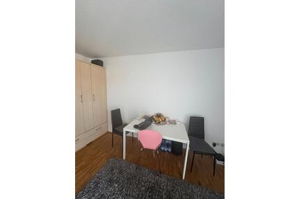 Wohnung zu vermieten - 750,00&nbsp;EUR Kaltmiete, ca.&nbsp; 30,00&nbsp;m&sup2; in Köln (PLZ: 50999) Rodenkirchen