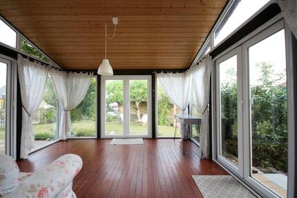 Energieeffizientes Einfamilienhaus mit idylischem Wintergarten - Schlüsselfeld