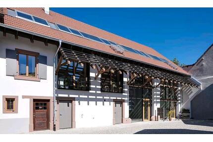 charmante 2-Zimmerwohnung im renovierten Gutshof Kirchen - Efringen-Kirchen