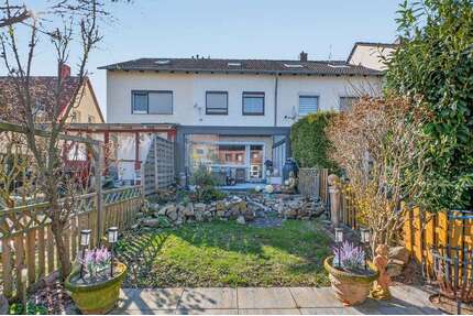 Haus zum Kaufen in Ilten 275.000,00 € 104 m²