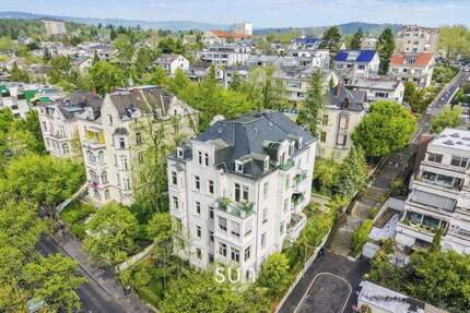 HOCH ÜBER WIESBADEN - Historischer Charme, sichtbare Balken und traumhafter Ausblick