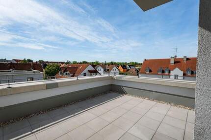 Einzigartige 3-Zimmer-Dachgeschosswohnung mit umlaufender Terrasse - Augsburg Hochzoll