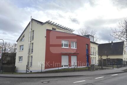 Exklusive Dachgeschosswohnung mit neuer Einbauküche, Sonnenterrasse und Garage. - Alfter