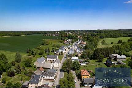 Haus zum Kaufen in Mohlsdorf-Teichwolframsdorf 28.000,00 € 150 m²