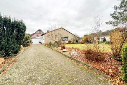 Renovierungsbedürftiges Einfamilienhaus mit Garage in ruhiger Lage! - Tornesch