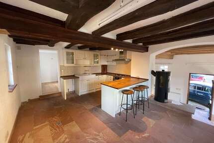 Haus zum Kaufen in Oberursel (Taunus) 1.100.000,00 € 210 m²