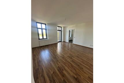 Helle 4-RW mit zwei Balkonen - modernes Bad mit Wanne & Dusche - Magdeburg Alte Neustadt