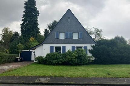 Einmalige Gelegenheit! Anspruchsvolles Wohnhaus mit Parkgrundstück in Top-Lage - Duisburg Huckingen