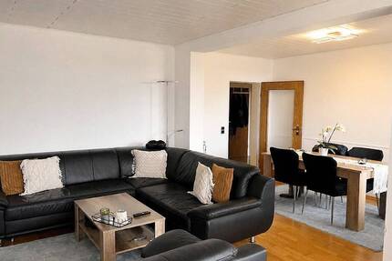 Selbstnutzung oder Vermietung: 3-Zimmer-Wohnung mit Balkon, Stellplatz und Blick ins Grüne - Osnabrück Dodesheide