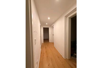 Hochwertig sanierte 3--Raum Wohnung in Bernsdorf