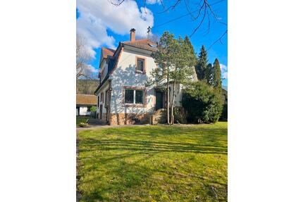 Villa mit besonderem Charme und Schwimmbad - Frammersbach