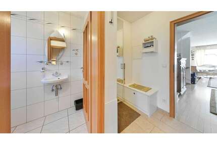 Haus zum Kaufen in Düsseldorf 910.000,00 € 146 m²