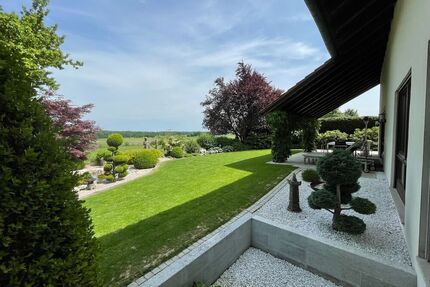 Exklusives EF-Haus auf 1.070 m² parkähnlichem Grund mit unverbaubarem Blick zum EBE Forst - Zorneding