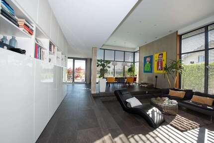 Haus zum Kaufen in Deggendorf 1.450.000,00 € 244 m²