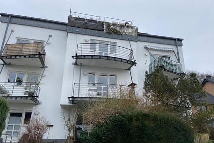 Sonnige 1-Zimmer WohnungPendlerwohnungAppartement mit Balkon - Siegen