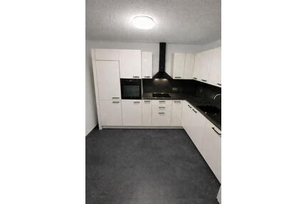 3-Zimmer-Wohnung | 75 m2 | EG | Neu saniert | Neue Küche - Dettenhausen