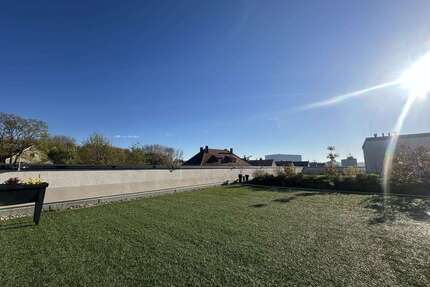Wohnung zum Mieten in Bad Neustadt an der Saale 1.350,00 € 121.04 m²