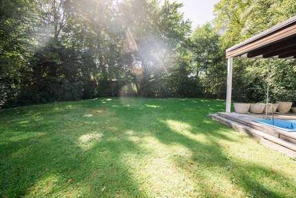 Haus zum Kaufen in Freilassing 1.280.000,00 € 251 m²