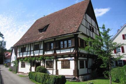 Ruhige Wohnung mit eigenem Garten im historischen Pfarrhof - Tannheim
