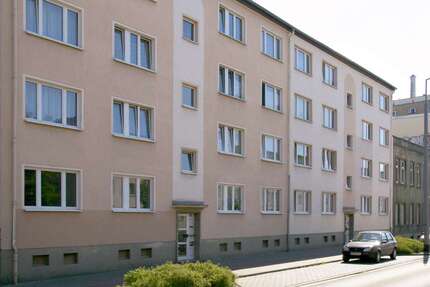 Haus zum Kaufen in Dessau-Roßlau 750.000,00 € 1711 m²