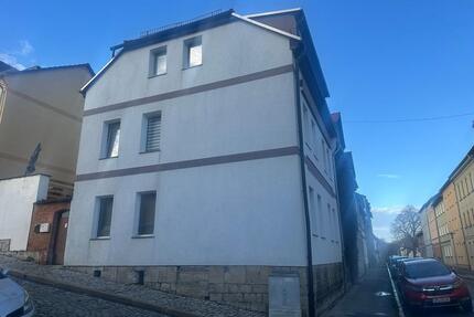 ein gepflegtes Mehrfamilienhaus mit 3 Wohneinheiten - Apolda