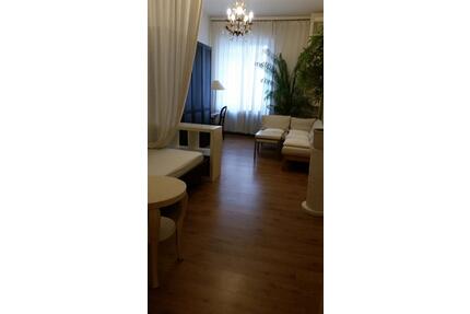 Möblierte 2 Zimmer Wohnung im Altbau - Düsseldorf Stadtbezirk 2