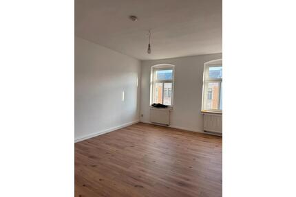 Lichtdurchflutete 4-Zimmer-Wohnung | 101m² | Loggia | Kernsaniert - Gera Alt-Bieblach