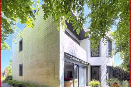 Haus zum Kaufen in Vöhl 279.000,00 € 173.5 m²