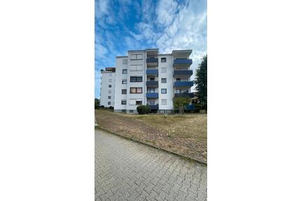 VON PRIVAT 3+1 Zimmer-Wohnung mit Balkon, Hobbyraum, Abstellraum - Hemmingen