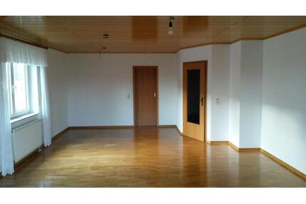 2 12-Zimmer-Wohnung im Zweifamilienhaus - Gründau