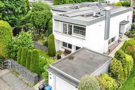 Haus zum Kaufen in Leverkusen 750.000,00 € 185.01 m²