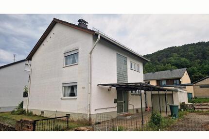 Viel Platz für Ihre Ideen: Einfamilienhaus in Dahn zu vermieten