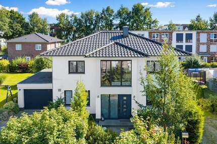 Haus zum Mieten in Wentorf 3.100,00 € 155 m²