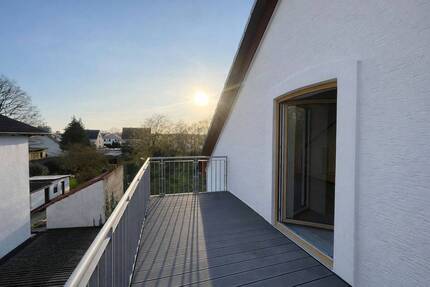 4-Zimmer-Dachgeschosswohnung mit ca. 85 m² - aktuell in umfassender Sanierung - Hattersheim Okriftel
