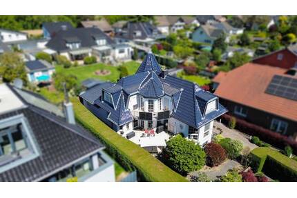 Architektur-Highlight: Viel Platz für Familie, Wellness & Business - Lohmar Algert