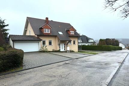 Schöne 1,5 Zi. Wohnung inkl. Küche mit Terrasse * in Trierweiler