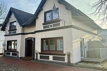 Büsum - Seltene Gelegenheit im Zentrum - WohnGewerbeimmobilie - Großes Grundstück