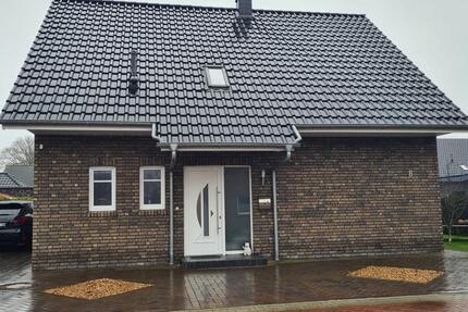 Einfamilienhaus Wohnkomfort mit Gewerbepotenzial – modern Aurich
